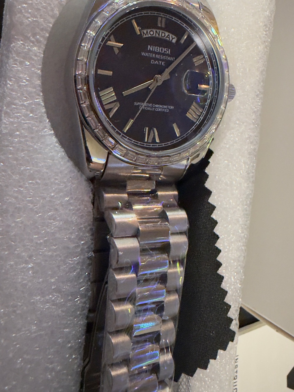 Nibosi Silver-Tone Men's Day-Date Watch with Black Dial